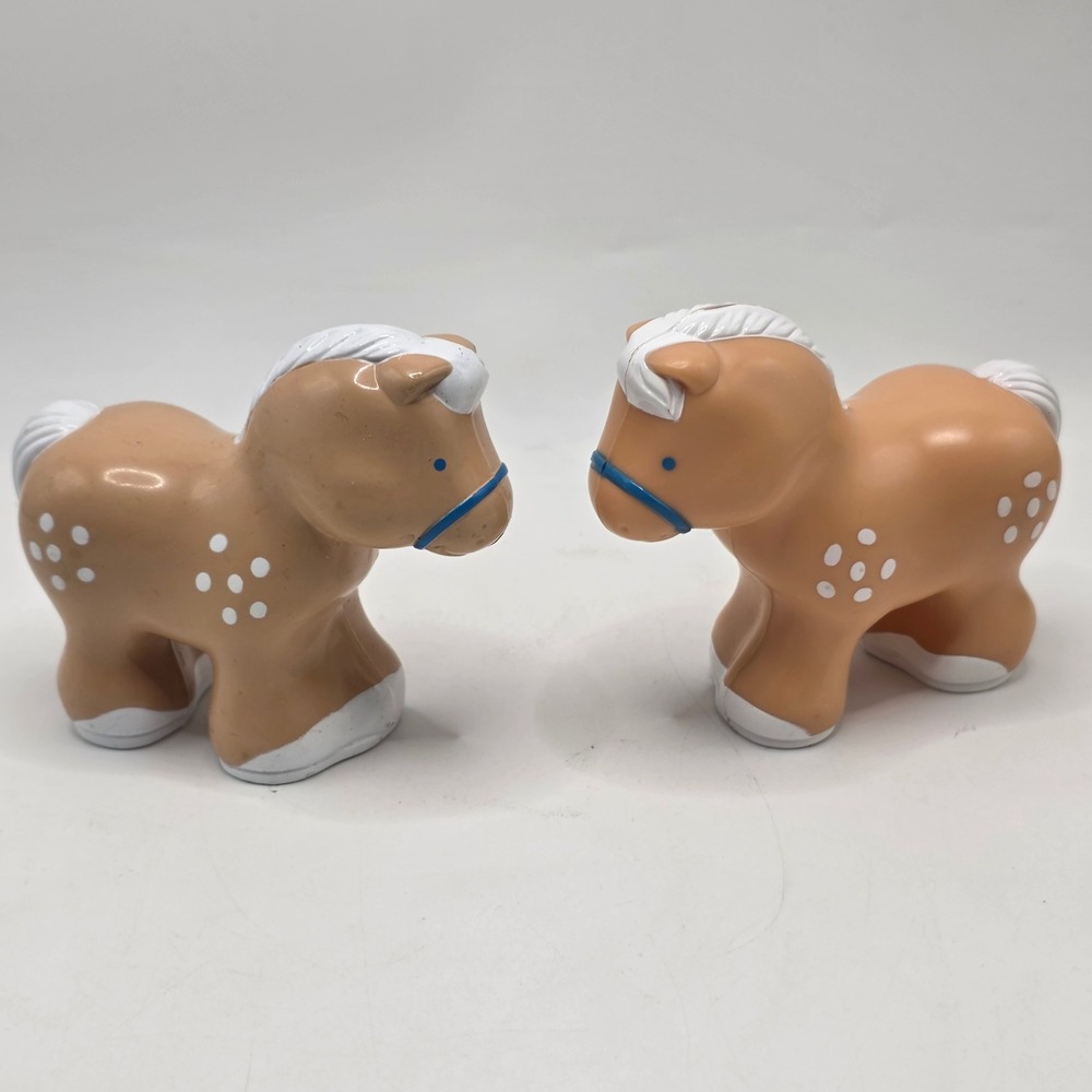 Fisher Price Little People Horse Figures Tan White Spotted Pony Farm Toy 2pc Set